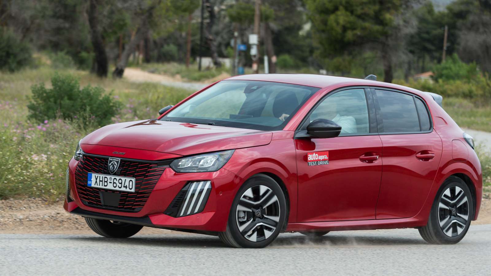 Mild hybrid Peugeot 208: Με κινητήρα βενζίνης & ηλεκτρομοτέρ 29 PS