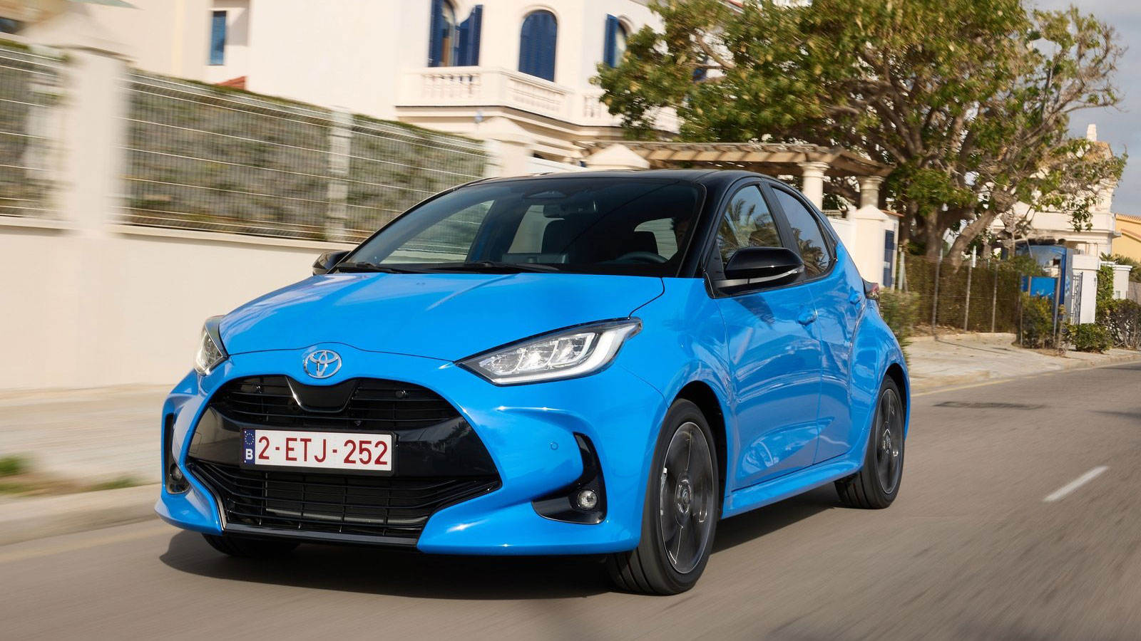 Ανανεωμένο Toyota Yaris: Με κατανάλωση 4,6 λτ./100 χλμ. & 130 άλογα