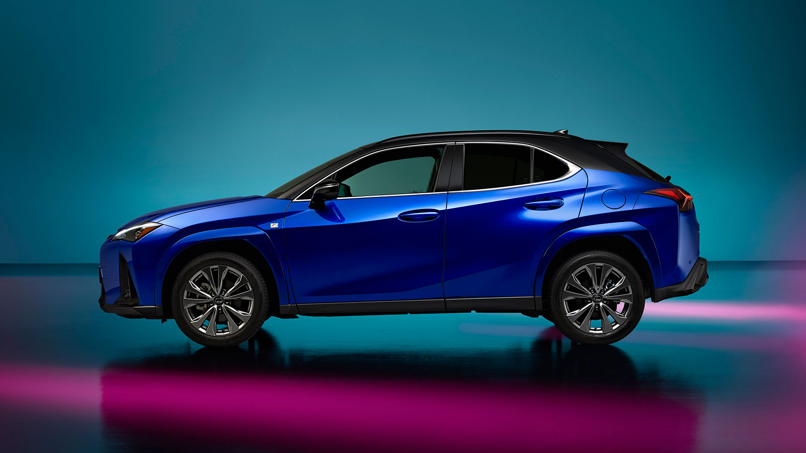 Αποκαλύφθηκε το νέο Lexus UX 300h για την Ευρώπη