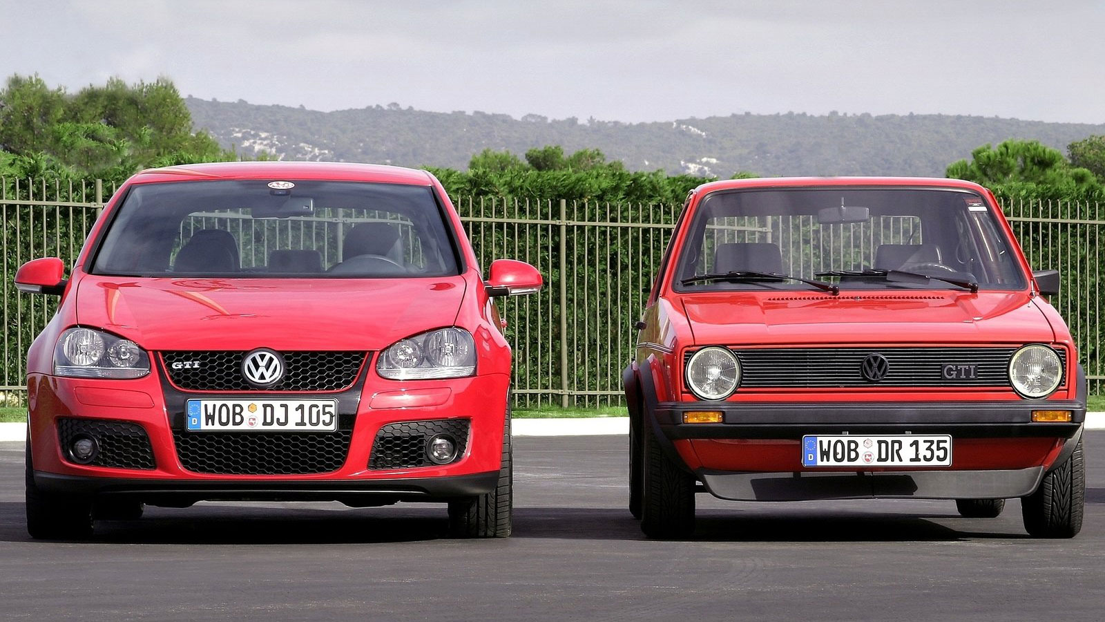 VW Golf GTI: Ο σκληρός αντίπαλος από τη Γερμανία