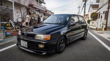 Toyota Starlet GT turbo/Glanza: Φονέας γιγάντων! Toyota Starlet GT turbo/Glanza: Φονέας γιγάντων!