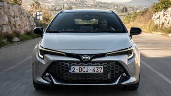 Toyota Corolla: Η Πολωνία τη δίνει δώρο σε Ολυμπιονίκες των Χειμερινών αγώνων! Toyota Corolla: Η Πολωνία τη δίνει δώρο σε Ολυμπιονίκες των Χειμερινών αγώνων!