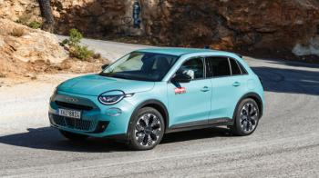 Δοκιμή Fiat 600: Ήπια υβριδικό μικρό SUV που εμπνέεται από το 500άρι Δοκιμή Fiat 600: Ήπια υβριδικό μικρό SUV που εμπνέεται από το 500άρι