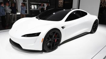 Tesla Roadster: Το ηλεκτρικό supercar των 1.000 χιλιομέτρων αποκαλύπτεται επιτέλους τον Απρίλιο Tesla Roadster: Το ηλεκτρικό supercar των 1.000 χιλιομέτρων αποκαλύπτεται επιτέλους τον Απρίλιο