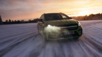Ρεκόρ συνεχούς driftαρίσματος στον πάγο για το Skoda Enyaq! Ρεκόρ συνεχούς driftαρίσματος στον πάγο για το Skoda Enyaq!