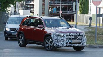 Mercedes GLB 2024: οι πρώτες φωτογραφίες Mercedes GLB 2024: οι πρώτες φωτογραφίες