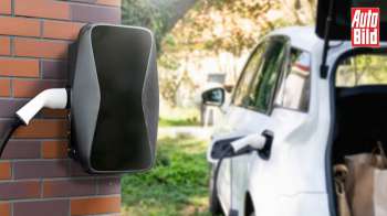 Οι ελλείψεις φορτιστών κρατά τους ενοικιαστές μακριά από τα ηλεκτρικά Οι ελλείψεις φορτιστών κρατά τους ενοικιαστές μακριά από τα ηλεκτρικά