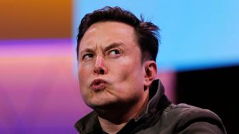 Elon Musk: Ποιός ο λόγος για αυτόνομες Ferrari