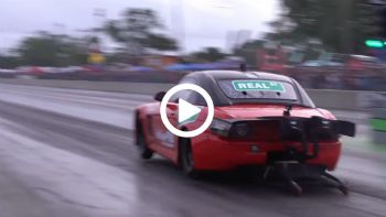 Το S2000 που αγγίζει τα 326 χλμ./ώρα Το S2000 που αγγίζει τα 326 χλμ./ώρα