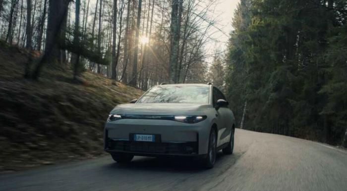 Leapmotor C10 AWD: Η νέα εποχή της κινεζικής ηλεκτροκίνησης ξεκινά στη Ζυρίχη Leapmotor C10 AWD: Η νέα εποχή της κινεζικής ηλεκτροκίνησης ξεκινά στη Ζυρίχη