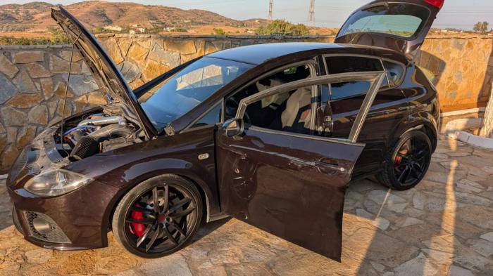 Αττική: Σπείρα έκλεβε οχήματα, τα παραποιούσε και τα πουλούσε Αττική: Σπείρα έκλεβε οχήματα, τα παραποιούσε και τα πουλούσε