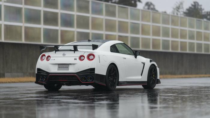 :  Nissan GT-R Nismo