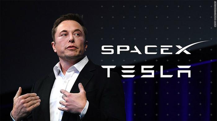 Ο Musk διέγραψε τις σελίδες των Tesla και SpaceX στο Facebook.