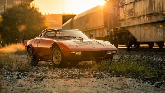 Προς πώληση βρίσκεται μία εντυπωσιακή Lancia Stratos.