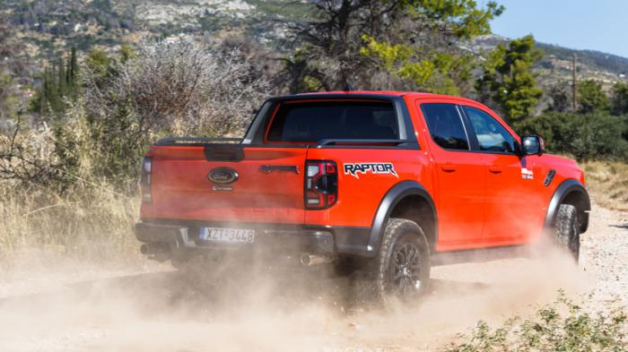 Το πραγματικό, «κτηνώδες» πρόσωπο του Ford Ranger Raptor φαίνεται εκτός δρόμου