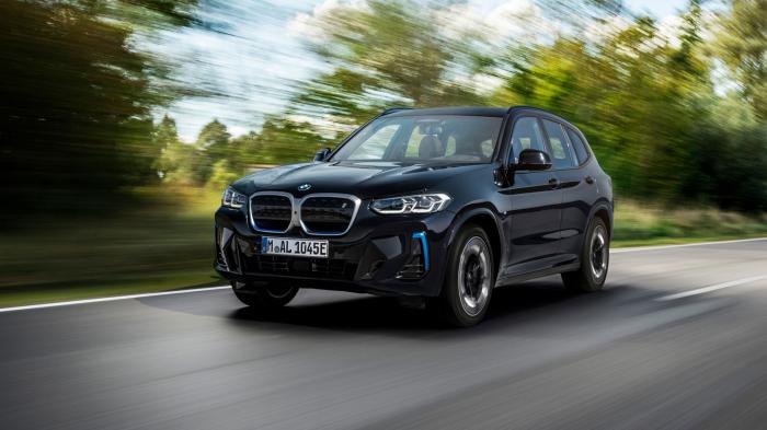  design     facelifted BMW iX3