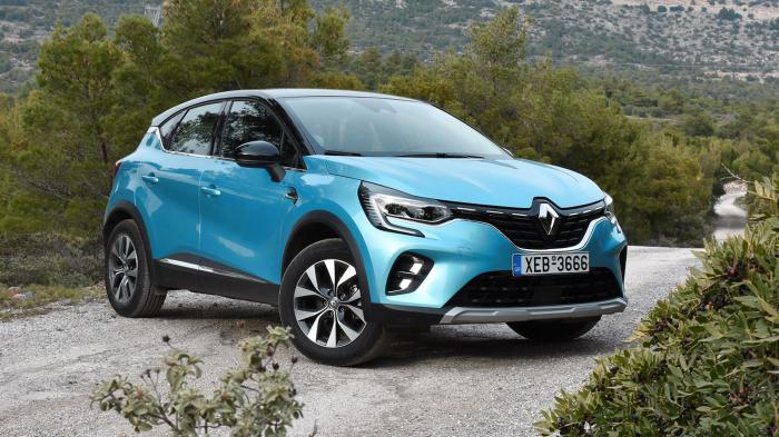 Μυώδεις επιφάνειες στο Renault Captur, περισσότερες γωνίες στο Toyota Yaris Cross
