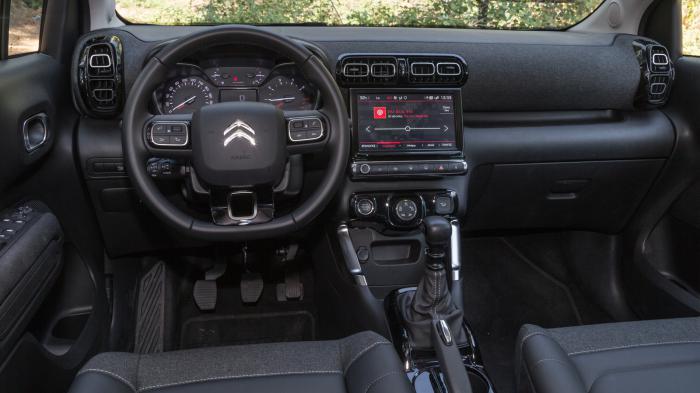 Citroen C3 Aircross VS Nissan Juke: Τι προσφέρουν στον τομέα εξοπλισμού άνεσης και ασφαλείας;
