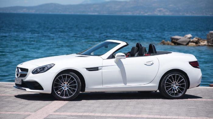 Δοκιμάζουμε την Mercedes SLC 180 με τον 1.600άρη κινητήρα των 156 ίππων και το 9άρι αυτόματο κιβώτιο 9G-TRONIC.