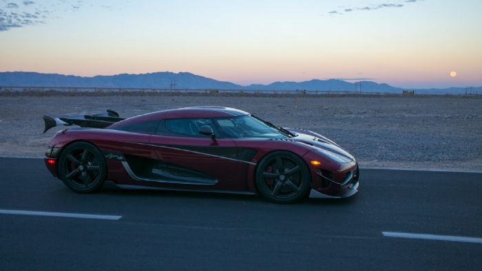 Το Koenigsegg Agera RS έγινε το ταχύτερο όχημα με άδεια κυκλοφορίας στους δρόμους.