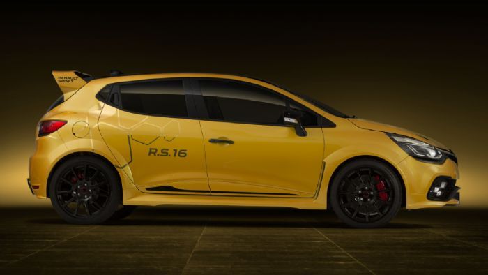 Με το μοτέρ του Megane RS 275 Trophy-R των 275 ίππων, το πρωτότυπο Clio RS 16 είναι το πιο δυνατό Clio της ιστορίας. Θα είναι, δηλαδή, όταν η Renault Sport φτιάξει 500 «κομμάτια». Πόσο λέγεται πως θα 