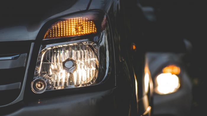 Αυξάνουν την κατανάλωση τα φώτα του αυτοκινήτου;