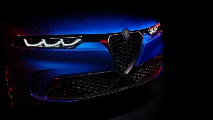 Βλέψεις για Alfa Romeo Tonale Quadrifoglio 