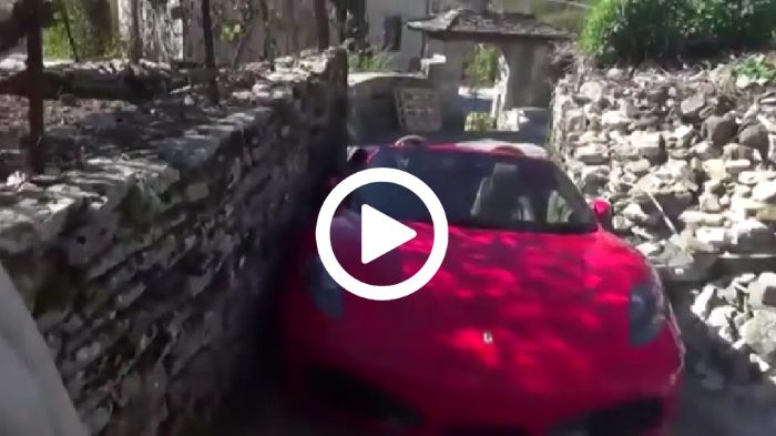 Ferrari σφήνωσε σε Ελληνικό χωριό [video]