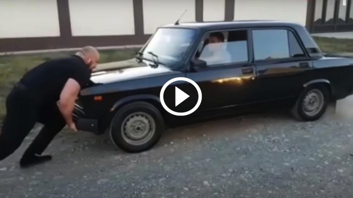 Φουσκωτός εναντίον LADA [video]