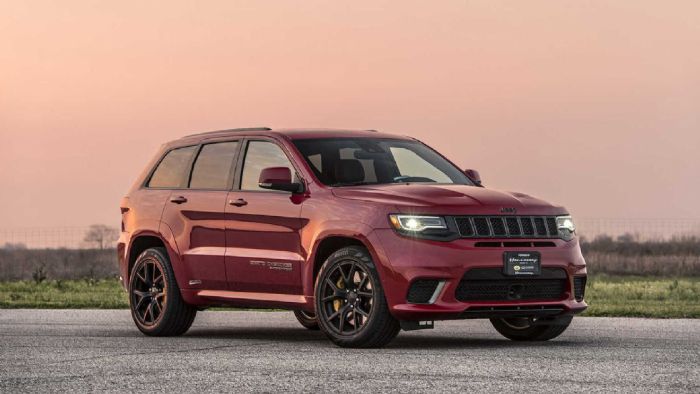 Το Jeep Grand Cherokee Trackhawk εξοπλίζεται στην εργοστασιακή του έκδοση με έναν V8 κινητήρα 6,2 λίτρων.