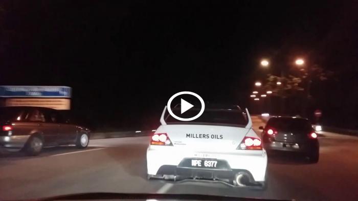 Mitsubishi EVO και Honda Civic Τρομοκράτες [video]