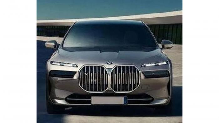 Νέα BMW Σειρά 7: Διέρρευσαν οι φωτογραφίες της