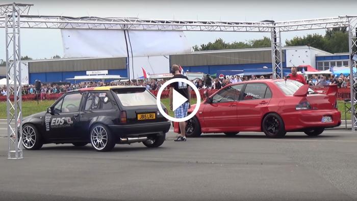 Opel Corsa πήρε το σκαλπ από Mitsubishi EVO [video]