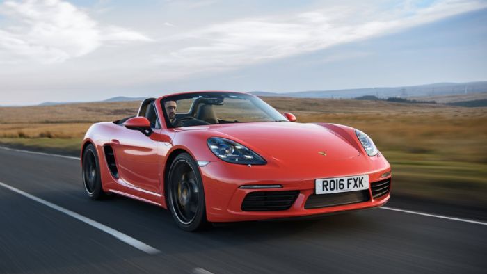 H πιο ισχυρή έκδοση της Porsche 718 Boxster αναμένεται σύμφωνα με αναφορές να αλλάξει μοτέρ.