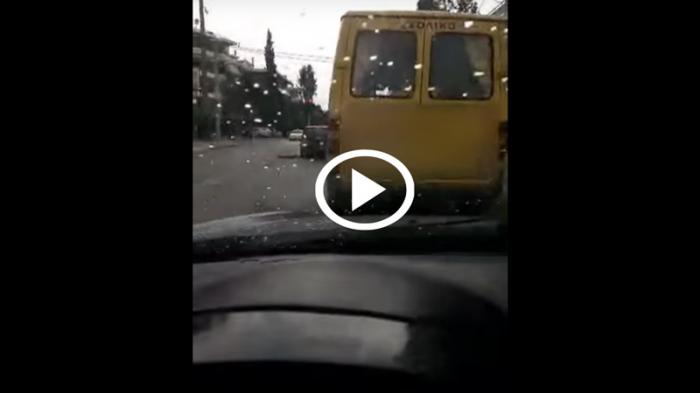 Σχολικό λεωφορείο κυκλοφορεί χωρίς φώτα STOP [video]