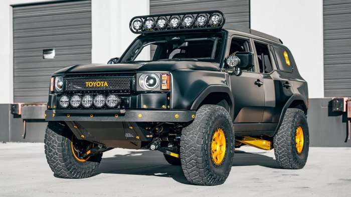  Toyota Land Cruiser    off-road  