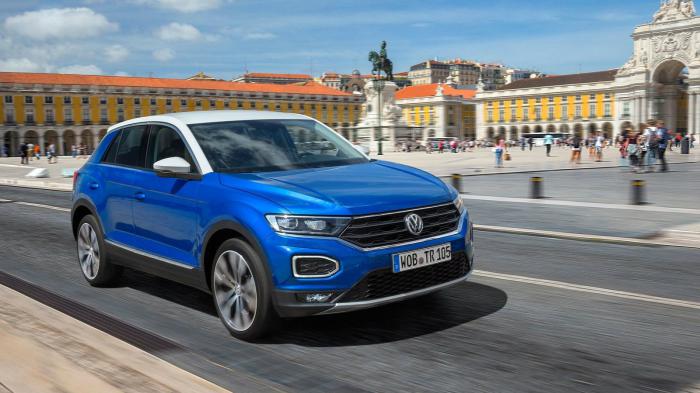 Στην εικόνα βλέπετε το VW T-Roc.