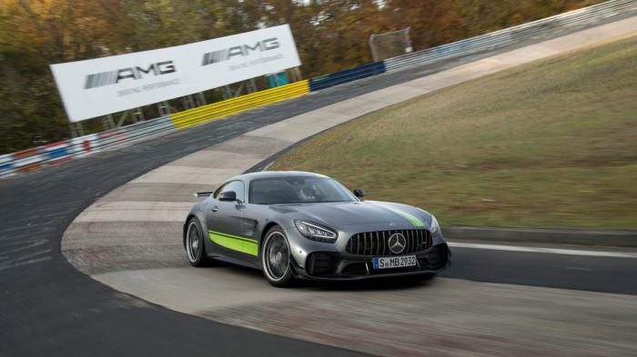 Δεν θα πιστεύεις πόσο θα στοιχίζει η Mercedes AMG GT R PRO