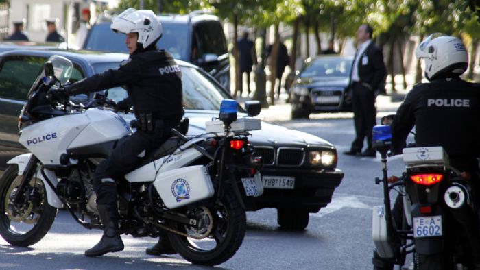 Πηγές αναφέρουν ότι η σπείρα δούλευε με παραγγελίες, έχοντας βάλει στόχο συγκεκριμένα μοντέλα των οποίων τα ανταλλακτικά βρίσκονται σε υψηλή ζήτηση και σε αντίστοιχα υψηλή τιμή.