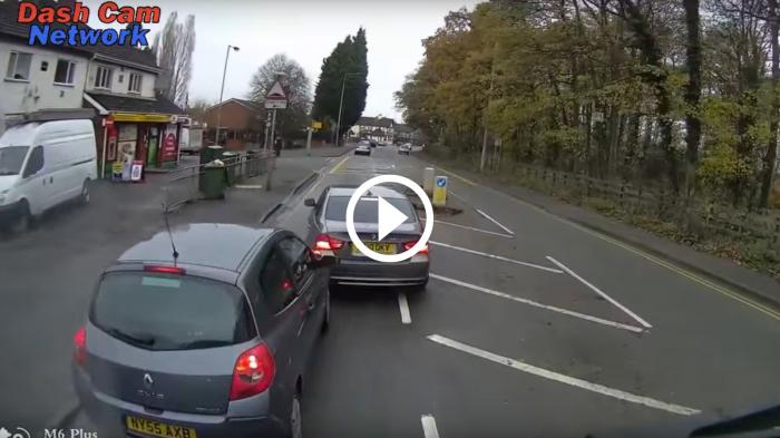 BMW τραμπουκίζει Renault Clio χωρίς έλεος [video]