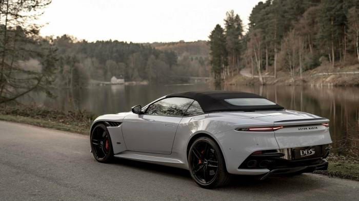 : Aston Martin DBS Superleggera Volante