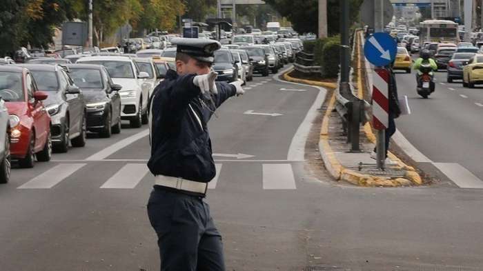 Αυξημένα μέτρα και απαγόρευση κυκλοφορίας στα φορτηγά το τριήμερο της 28ης  