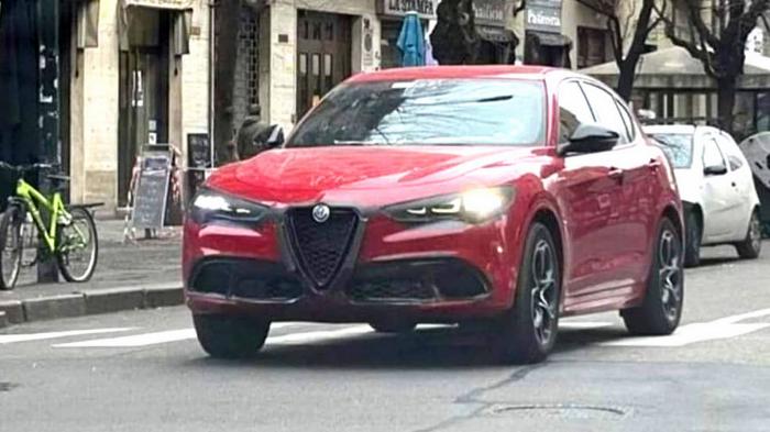 Νέες φωτογραφίες της ανανεωμένης Alfa Romeo Stelvio 
