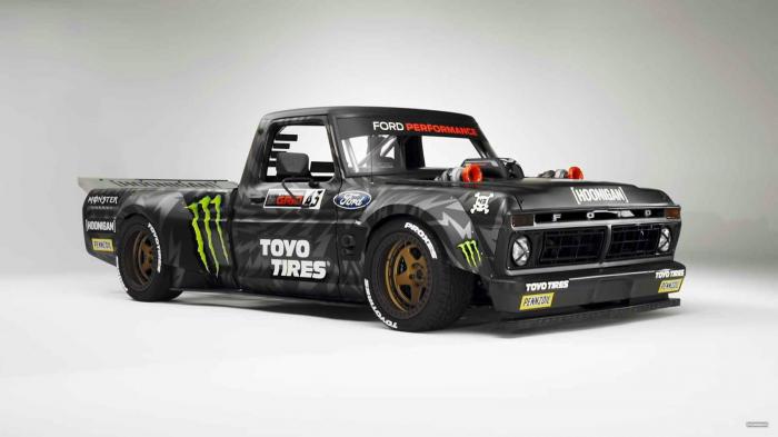 Το Pick-Up, του Ken Block αποκαλύφθηκε και πρόκειται για ένα μοντέλο του 1977, το οποίο ωστόσο δεν έχει καμία σχέση με τα αντίστοιχα της εποχής του. Γνωρίστε το Hoonitruck.