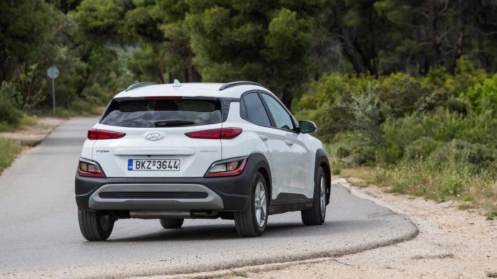 Το Hyundai Kona είναι άνετο εντός πόλης και υποδειγματικό στον αυτοκινητόδρομο Το Hyundai Kona είναι άνετο εντός πόλης και υποδειγματικό στον αυτοκινητόδρομο