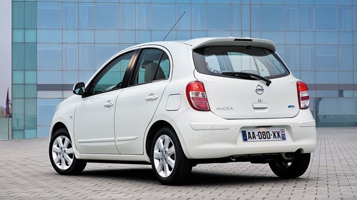 Απλό αλλά δυναμικό το πίσω 
μέρος του Nissan Micra.