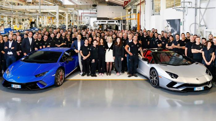 Αυξημένες ήταν οι πωλήσεις της Lamborghini το 2017, με την εταιρεία να κάνει λόγο πως για έβδομο συνεχόμενο έτος πραγματοποίησε ρεκόρ πωλήσεων.