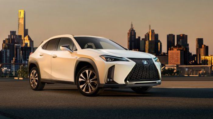 Tην πρώτη επίσημη εικόνα του νέου Lexus UX παρουσίασε η μάρκα.