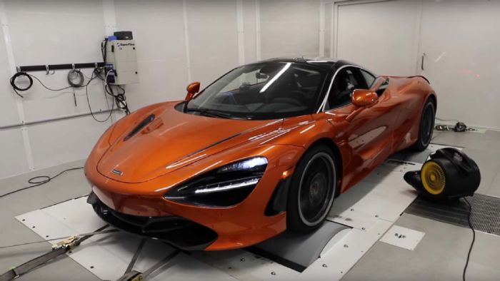 Η ΜcLaren 720S έχει στην καρδιά της έναν 4λιτρο διπλό turbo V8 κινητήρα απόδοσης 720 ίππων.