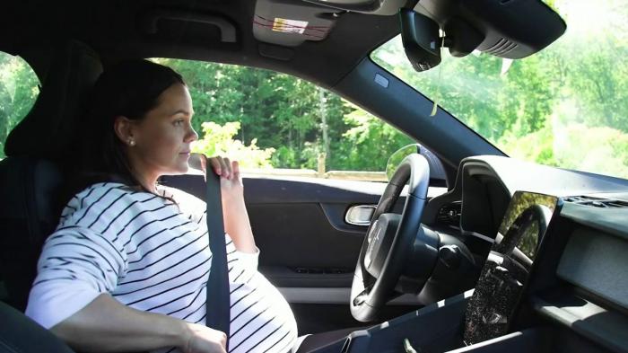 Είσαι έγκυος και οδηγείς; Δες τι πρέπει να προσέχεις!
